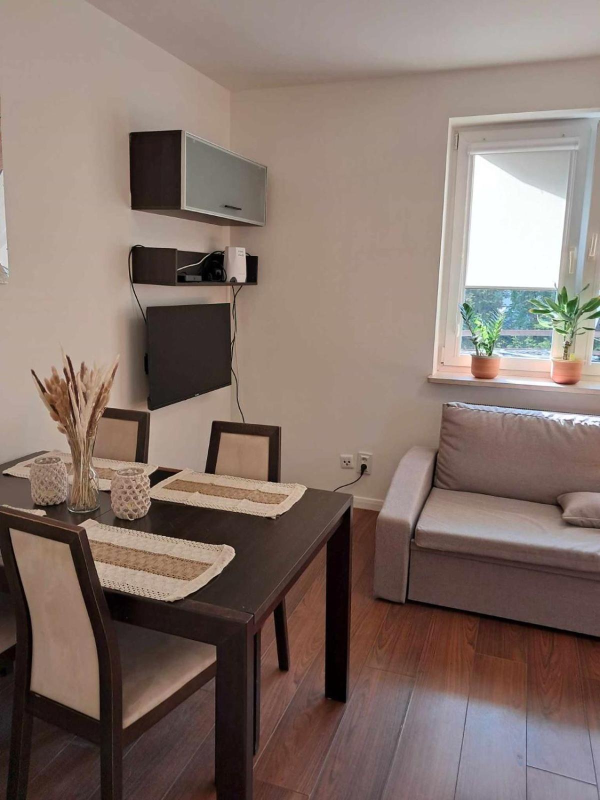 Apartament Julia 1-4 Os Parter Balkon Garaz Westerplatte كيلتشي المظهر الخارجي الصورة